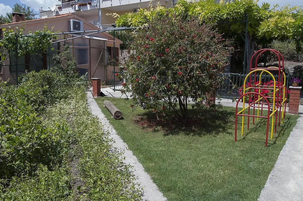 Holiday Home Oleja Split 0*,  Croacia